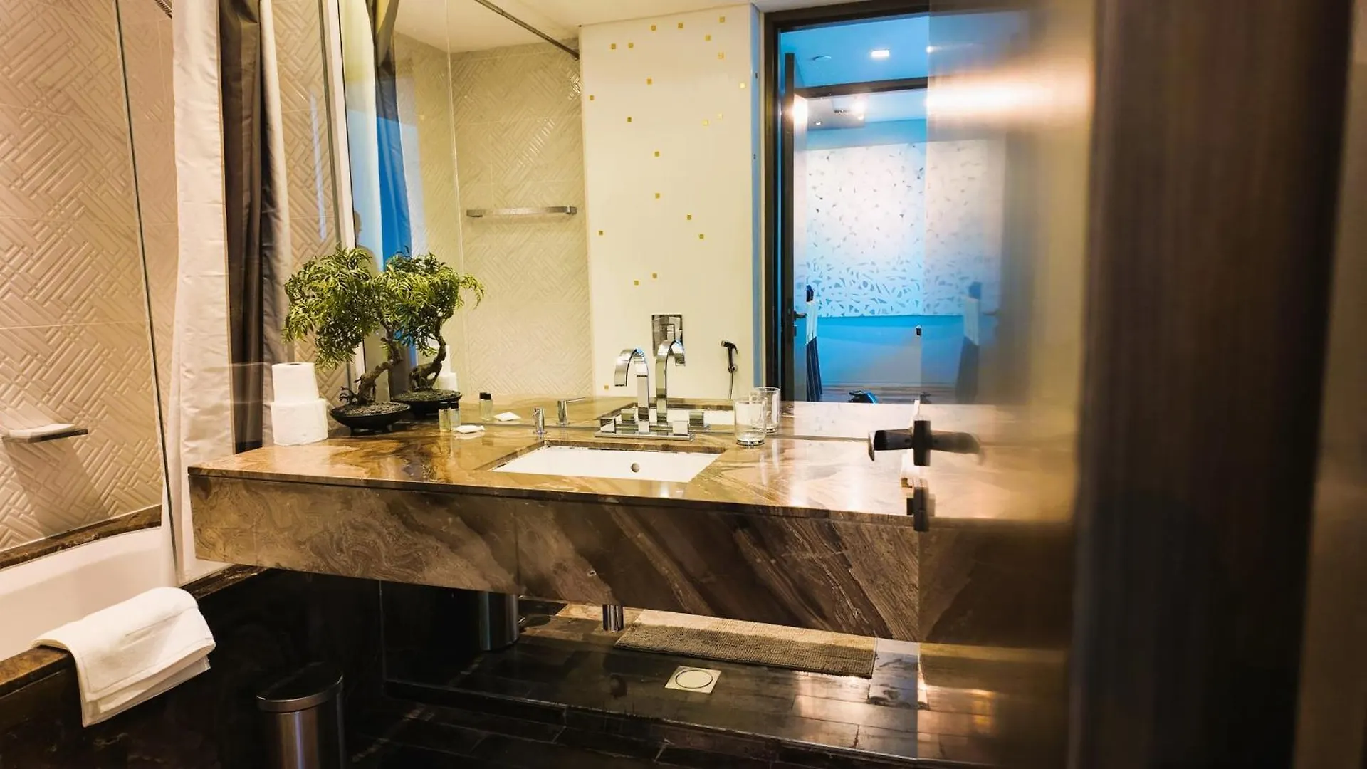 Apartmán Damac Heights By Fendi Dubaj 0*,  Spojené arabské emiráty
